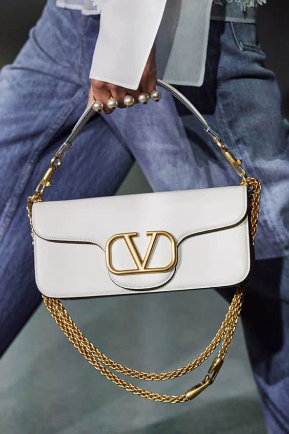 sell-my-valentino-bag-for-cash